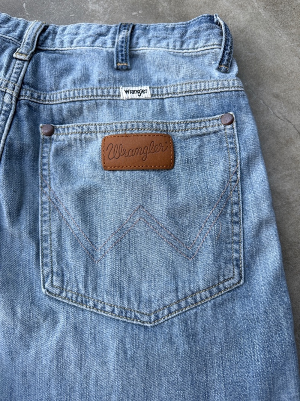 Wrangler Light Blue Denim Frayed Hem Shorts - Picture 4 of 5